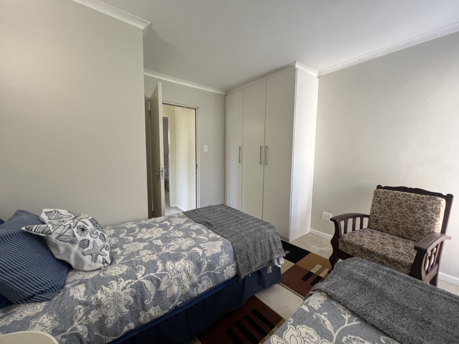 4 Bedroom Property for Sale in Wavecrest Eastern Cape